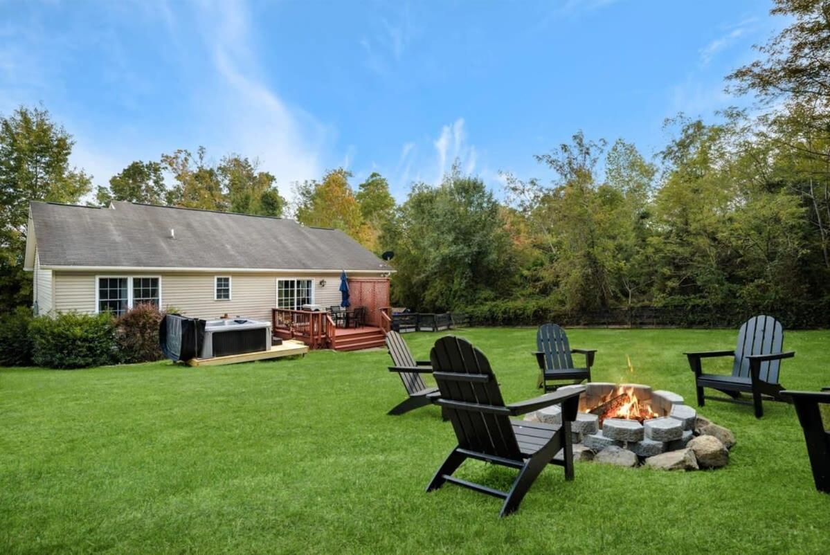 Modern Decor, Hot Tub, Fire Pit & River Access! Luray Kültér fotó